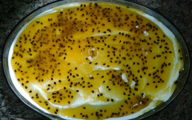 Torta pavê de maracujá