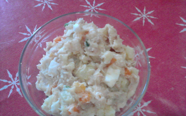 Salada de batata com atum