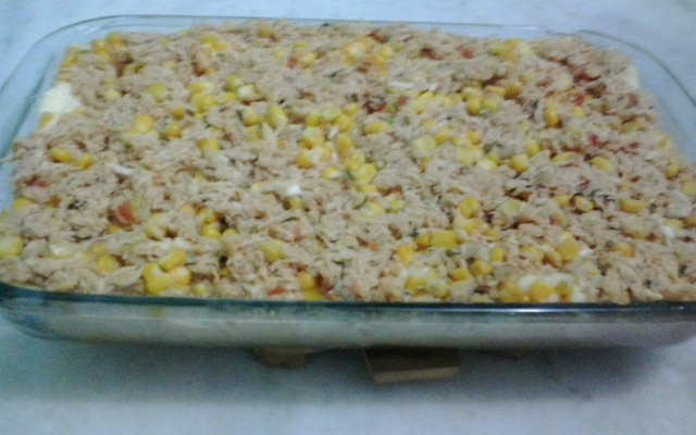 Torta de frango com recheio cremoso