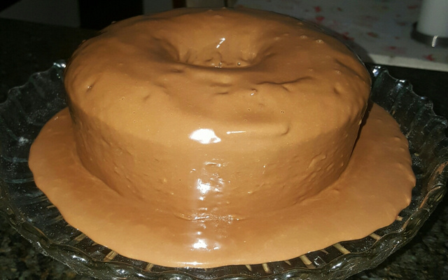 Bolo de iogurte e creme de avelã