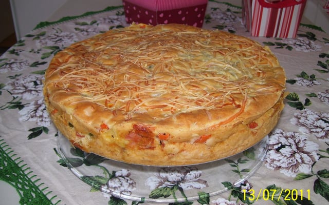 Torta de frios com legumes