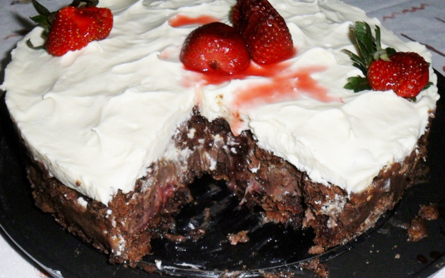 Torta de chocolate e morango