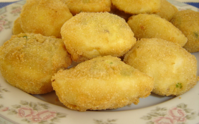 Ovo recheado com sardinha