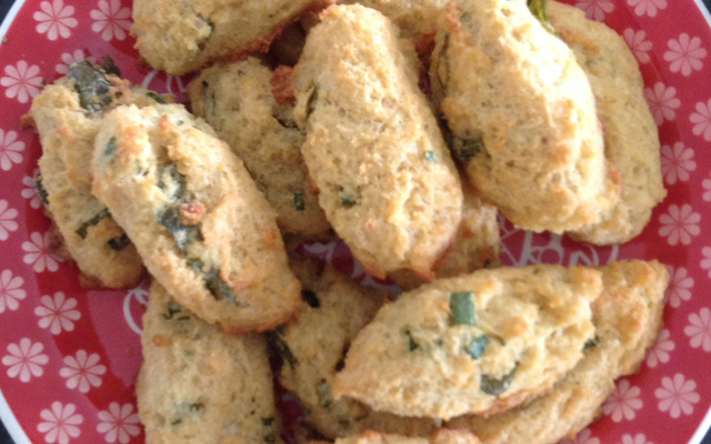 Bolinho de arroz com espinafre no forno