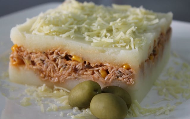 Torta de purê com frango