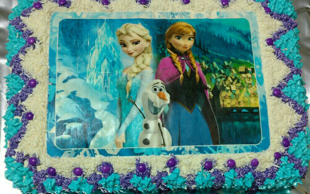 Bolo de leite ninho com chocolate branco