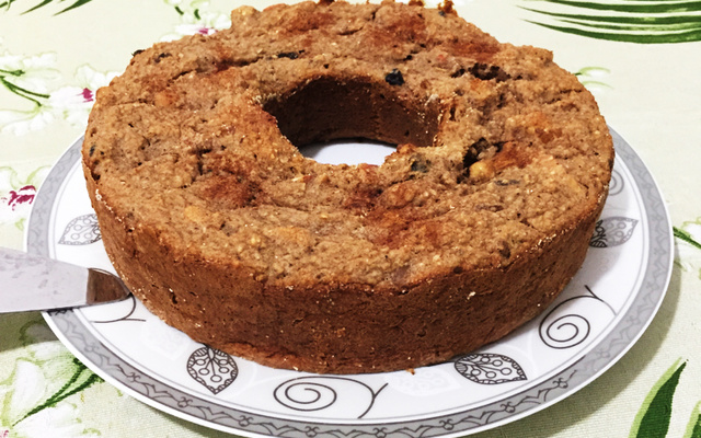 Bolo de aveia com frutas secas (light)