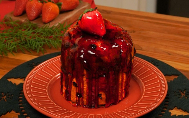 Panetone de morango do amor