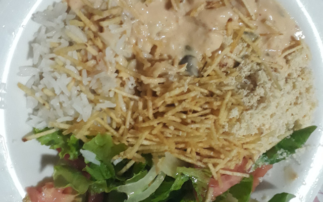 Estrogonofe de frango cremoso com requeijão