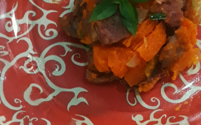 Abóbora com lingüiça defumada