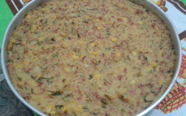 Polenta assada com calabresa