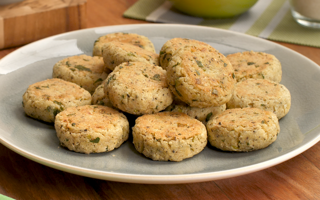 Bolinho de arroz com frango e aveia