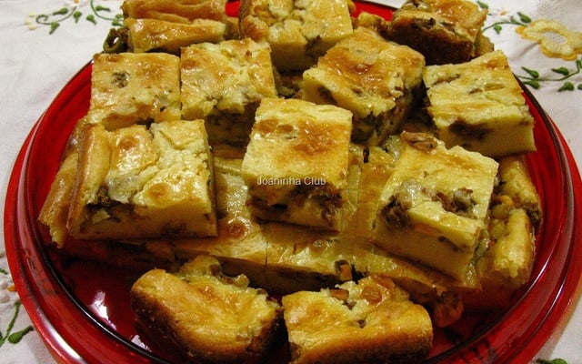 Empanada de sardinha em lata