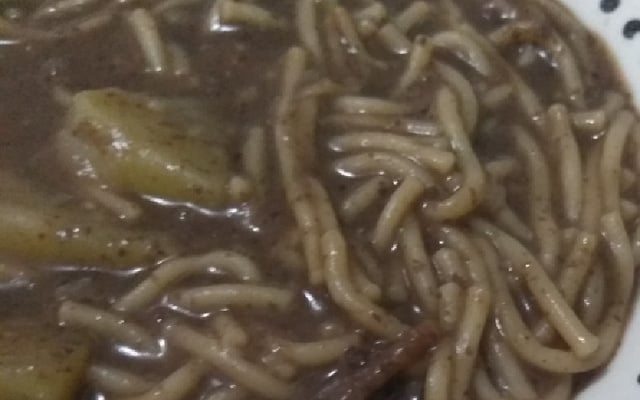 Sopa de feijão com calabresa