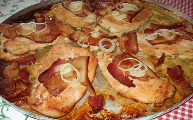 Peito de frango assado ao leite