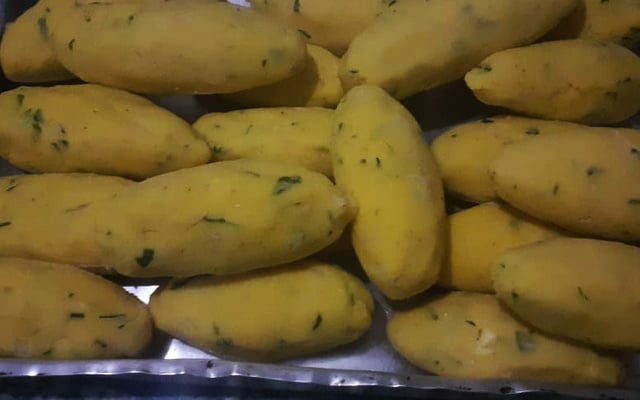 Encapotado (bolinho de frango)