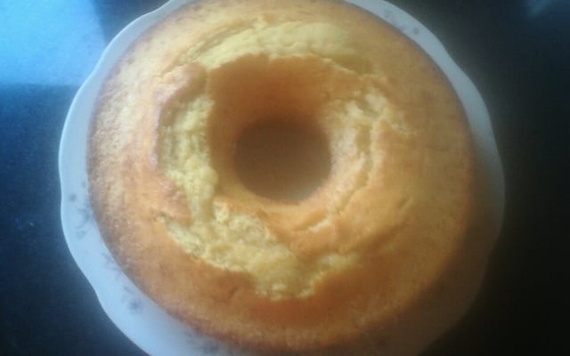 Bolo de raspa de laranja