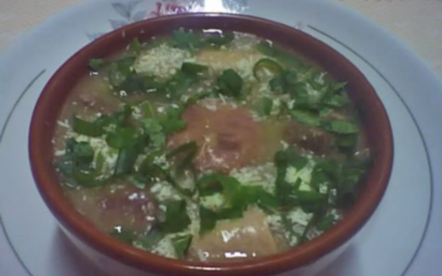 Sopa de mandioca completa
