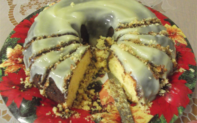 Bolo de laranja com cobertura