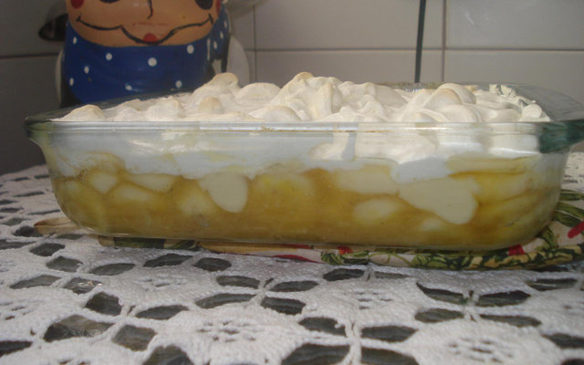 Doce de banana com creme
