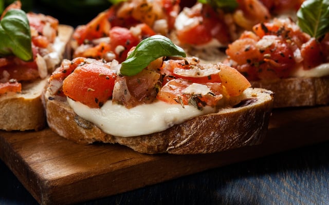 Bruschetta de tomate