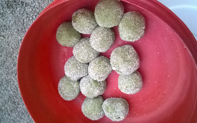 Beijinho de erva-mate