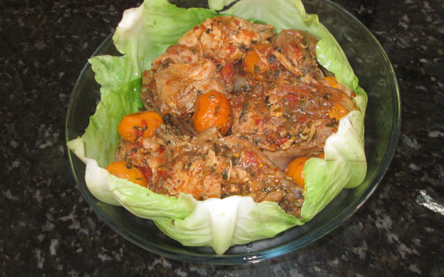 Frango com Pequí e repolho