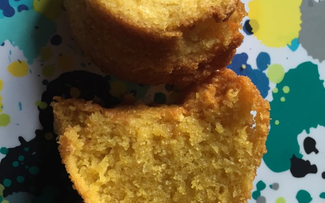 Bolo de milho em lata