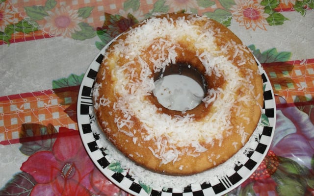 Bolo de fubá de milho com leite de coco