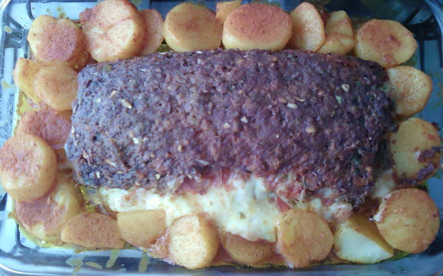 Rocambole de carne moída