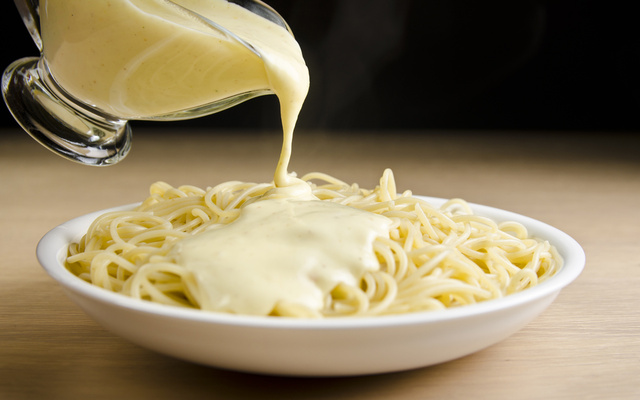 Massa ao molho tipo fondue 