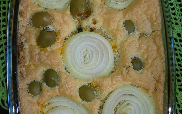torta capixaba  de sardinha e repolho muito facil
