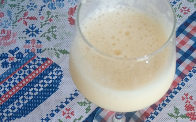 Suco de manga refrescante