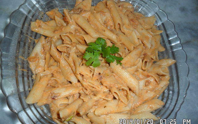 Penne com atum