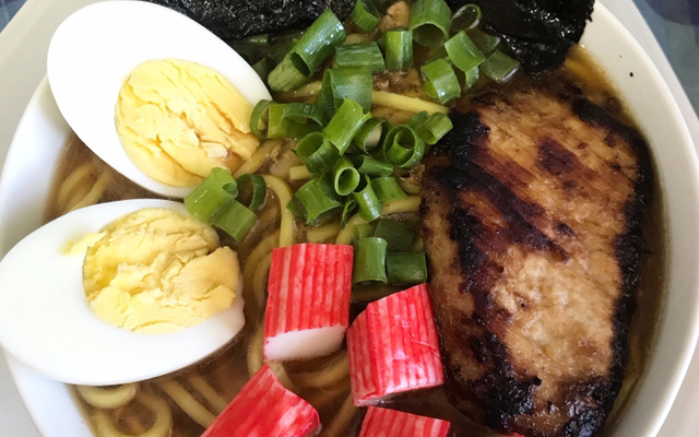 Ichiraku miso ramen (Lamen do Naruto)