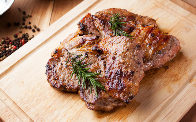 Paleta suína assada nobre