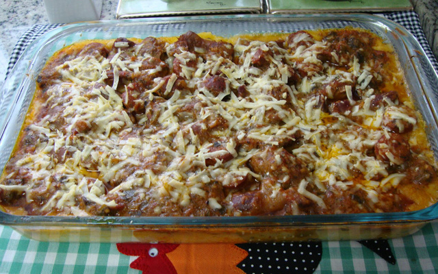 Moela com linguiça no purê de batata ao forno