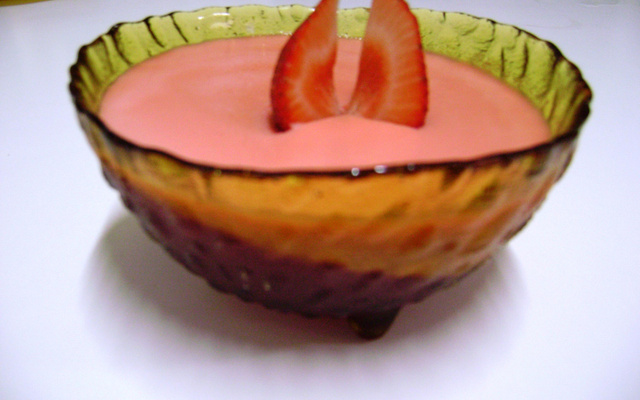 Gelatina com creme rosado