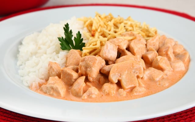 Estrogonofe de frango