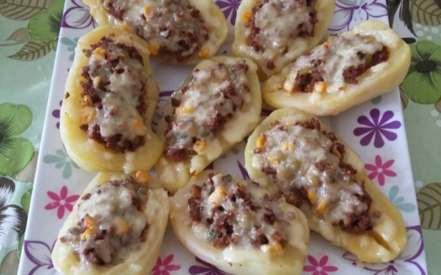 Batata recheada prática