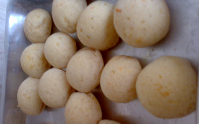 Pão de queijo com batata