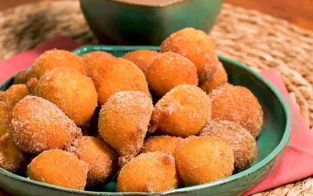Bolinho de chuva de cenoura 