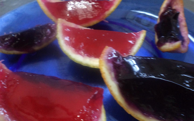 Gelatina na casca da laranja