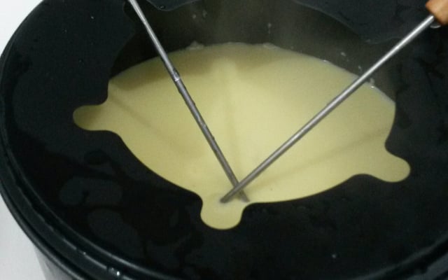 Fondue de queijo super econômico