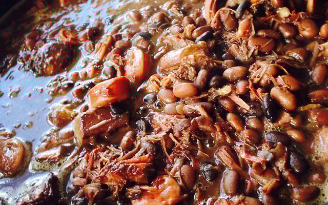 Feijoada completa para 80 pessoas