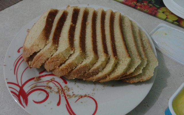 Pão feito na panela elétrica de arroz