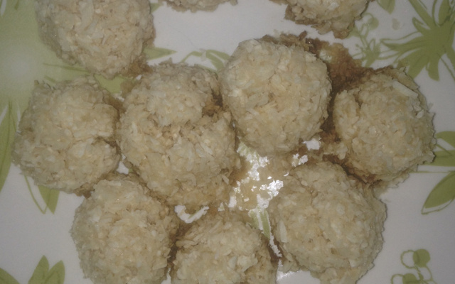 Brigadeiro fit de coco de micro-ondas