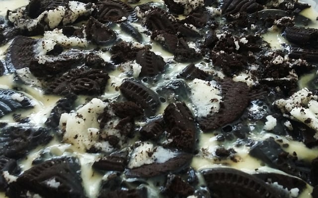 Pavê de chocolate branco com Negresco