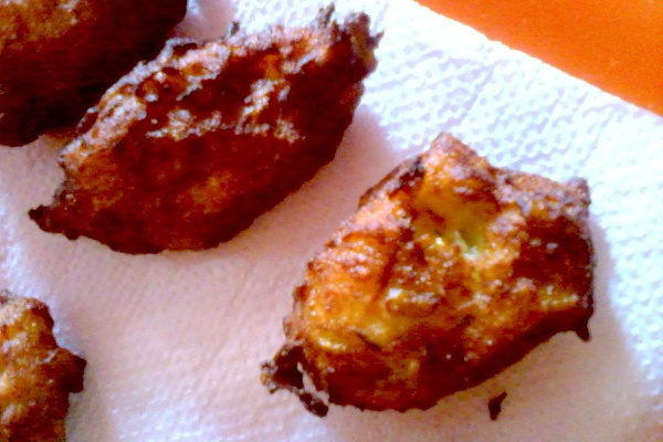 Bolinho de couve - flor saboroso