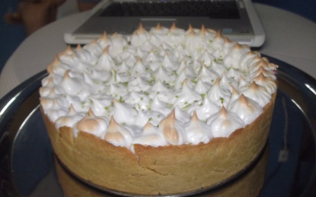 Torta de limão com merengue